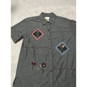 Bobbie Brooks Gray Button-Up Shirt W/ Embroidered Floral Patches - Size L Vintag